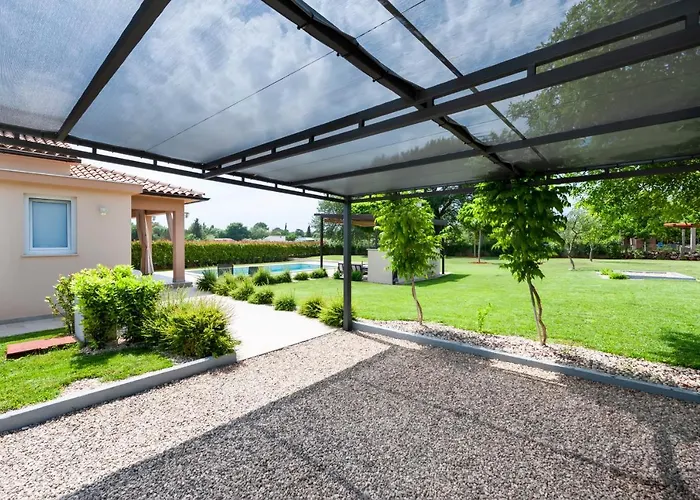 Mila Βίλα Ρόβινι